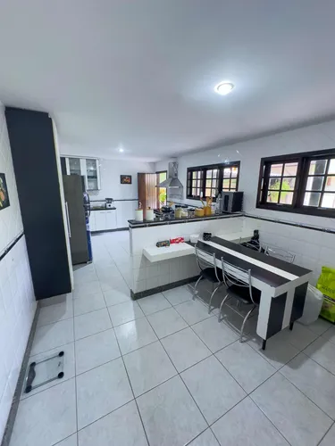 Casa Moderna Com 4 Suítes E Painel Solar Em Vargem Grande