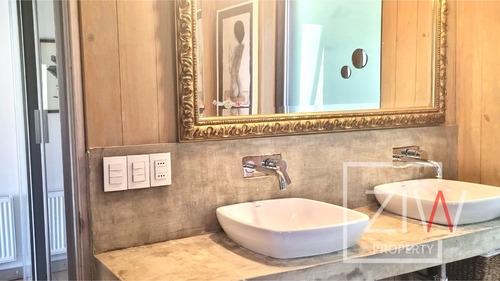 Casa 4 Dorm, 4 B, 3 Est., El Arrayan - Ziw Property