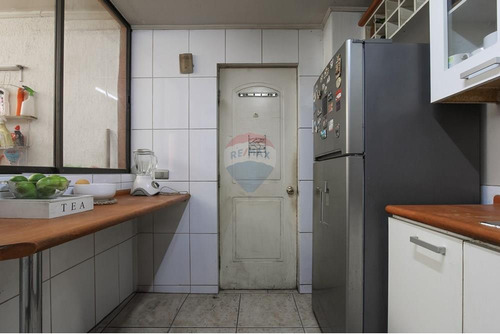 Casa En La Florida: Espacio Y Comodidad