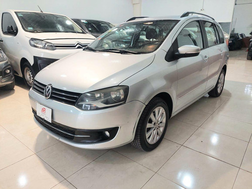 Volkswagen Suran 1.6 Highline 11d Cuero