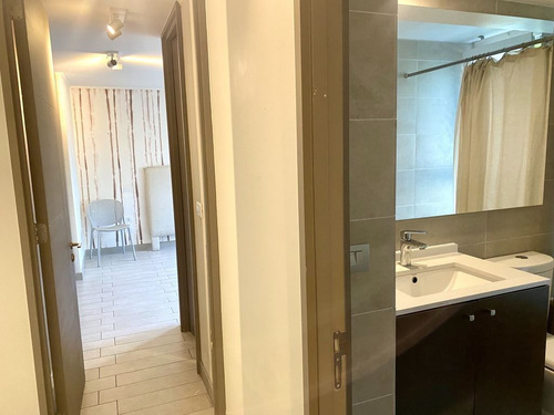 Primer Piso, Balcón Con Altura De Segundo Piso