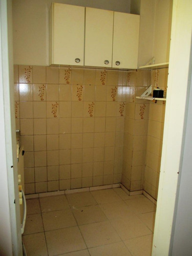 Imagen 4 de 7 de Departamento 2 Ambientes. Lateral. Villa Urquiza.