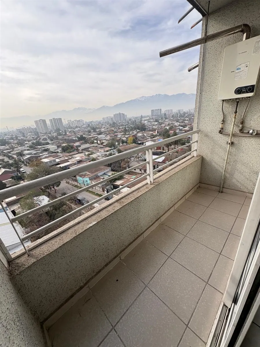 Imagen 4 de 10 de Departamento En Arriendo De 2 Dorm Con Vista