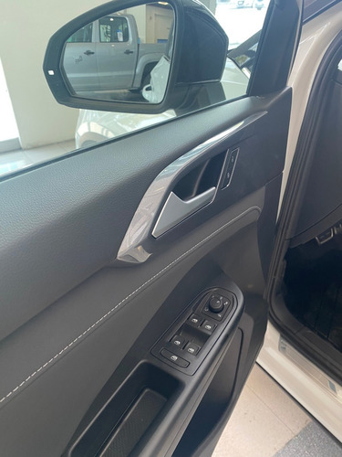 Imagen 13 de 17 de Volkswagen Taos Highline Bi Tono 250 Tsi Du