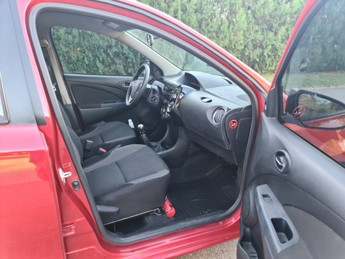 Toyota Etios 1.5 Xs 2016