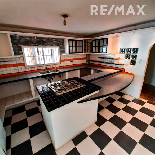 Imagen 2 de 20 de Vendo Casa De 3 Niveles Vía San Diego No Llega A San Dirego