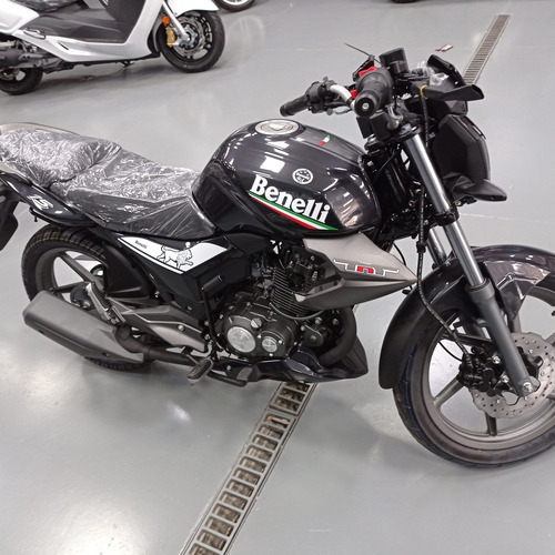 Imagen 16 de 25 de Benelli Tnt 15