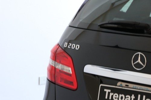 Imagen 9 de 12 de Mercedes Benz B200 Style