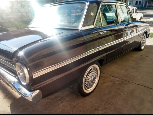 Ford Falcón Deluxe