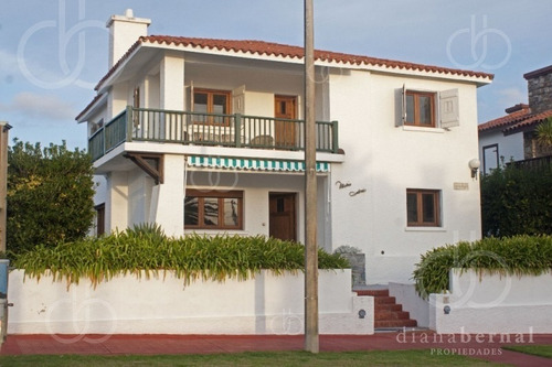 Imagen 3 de 12 de Casa En Península Punta Del Este, 6 Dormitorios, Jardín Y Piscina.- Ref: 890