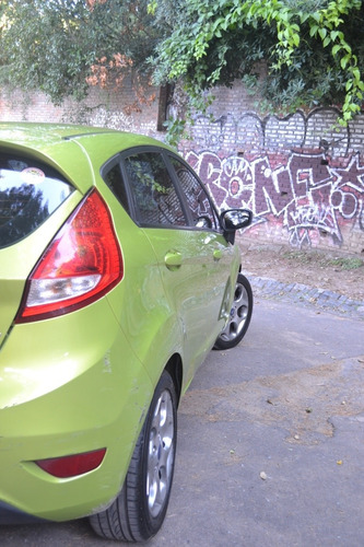 Ford Fiesta Kinetic Design 1.6 Design 120cv Titanium 2013