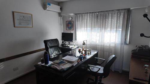 Casa Chalet En Venta - Moreno