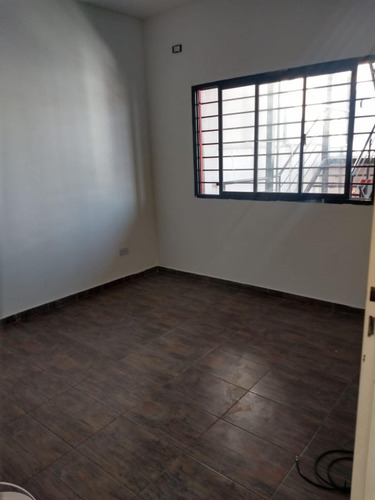 Imagen 6 de 15 de Excelente Departamento 2 Ambientes Al Frente Con Balcon - Zona La Tablada
