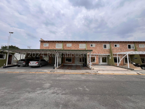 Venta De Townhouse En Karol Home Maracay Aragua 24-27080 Irr