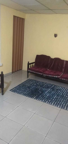 Imagen 3 de 8 de Alquilo Pequeño Apartamento, Céntrico Y Barato