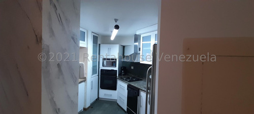 Imagen 4 de 13 de Apartamento En Venta En Campo Alegre Amv 21-10629