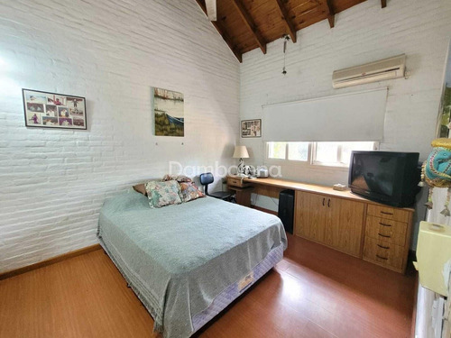 Casa Chalet En Venta, San Diego, Moreno