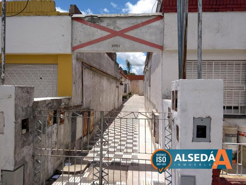 Casa Pasillo Dos Dormitorios Con Terraza Exclusiva - Biedma Y Balcarce - Rosario Sur