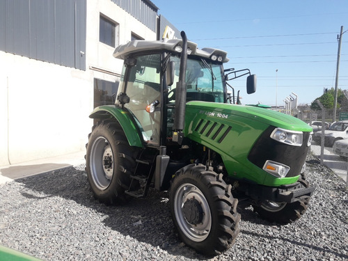 Imagen 1 de 11 de Tractor Tipo John Deere Marca Chery Bylion 105 Hp