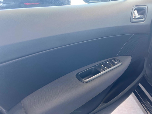Imagen 22 de 24 de Peugeot 308 2015 1.6 Active Autoargentina