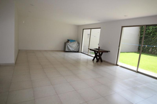 Casa En Conjunto Con Vigilancia En Venta O Renta, Santa Fe Cuajimalpa