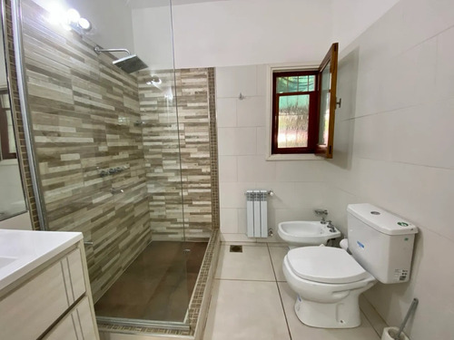 Casa A La Venta En Carlos Paz, A 4 Cuadras Del Teatro Luxor