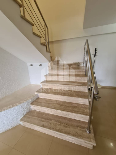 Imagen 15 de 16 de Negociable! Moderno Apartamento En Las Chimeneas, Residencia Holiday Palace Ii. 04149402096