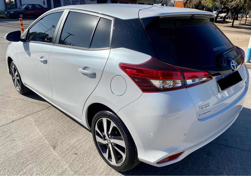 Imagen 5 de 16 de Toyota Yaris 2022 1.5 107cv Xls Pack