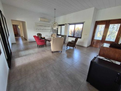 Casa 5 Ambientes Con Pileta Quincho Gran Parque