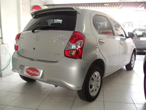 Imagem 4 de 7 de Toyota Etios Xs 1.5 Otimo Estado 2018 Cambio 6 Marchas
