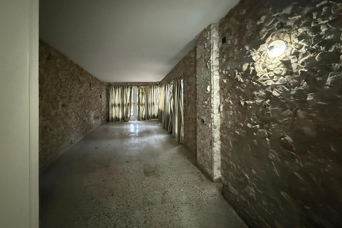 Venta - Casa De 3 Dormitorios Con Patio Y Cochera. Arroyito, Rosario.