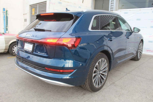 Imagen 6 de 15 de Audi E-tron 2020 5p 55 Advanced Quattro