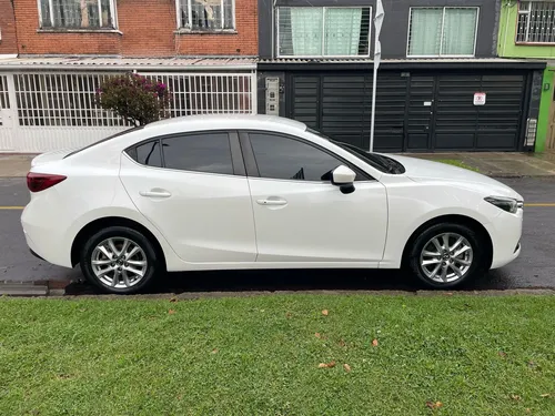 Mazda 3 2.0 Touring