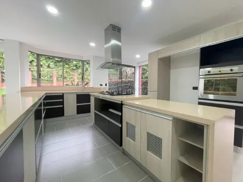 Casa En Arriendo En El Poblado. Cod A776056