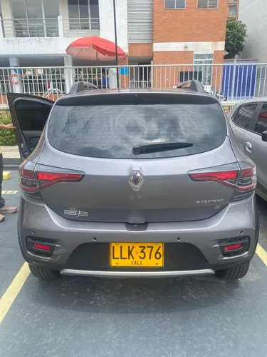 Renault Stepway 1.6 Intense Automática