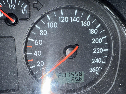 Volkswagen Golf 1.6 Format