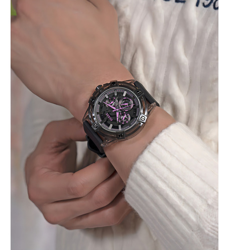 Reloj Guess Breast Cancer Hombre Elegante Caballero Correa Negro Bisel Negro Fondo Negro