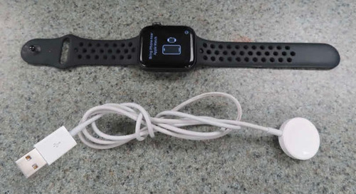 Apple Watch Nike+ Series 5 44mm Space Gray + Accesorios