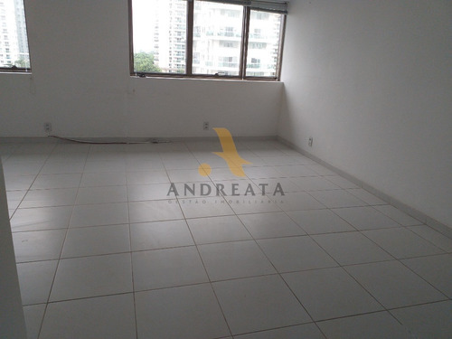 Imagem 20 de 30 de Venda - Sunplaza - Excelente Conjunto De 6 Salas, 102m², Prontas Para Serem Utilizadas, Montadas, Splits, Banheiros , Vagas. Vista Livre Montanhas. - Sqa0505m - 69204496