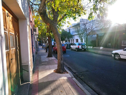 Casa En Venta - 3 Dormitorios 2 Baños - 300mts2 - San Luis