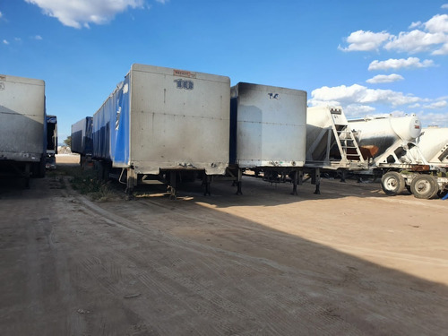Imagen 3 de 10 de Plataforma Encortinada 40ft Modelos 2010 - 2014