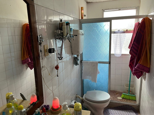 Apartamento Con Entrada Vehicular En Enrique Chaplin Y Sarandí (id: 100156).