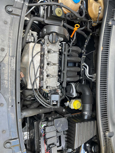Imagem 7 de 7 de Volkswagen Spacefox 2010 1.6 Plus Total Flex 5p
