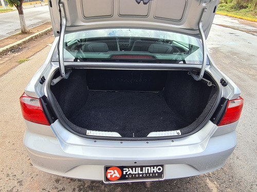 Volkswagen Voyage 1.0 Trend Tec Total Flex 4p