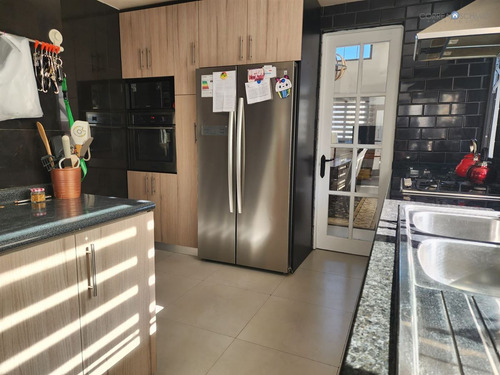 Casa En Venta 4 Dorm. Condominio Cerrado En Machalí