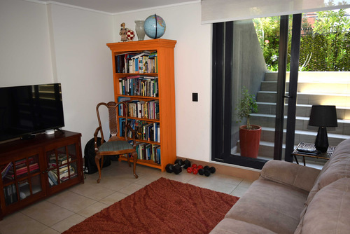 Lindo Dúplex Con Patio, Mar Jónico, Vitacura (84316)