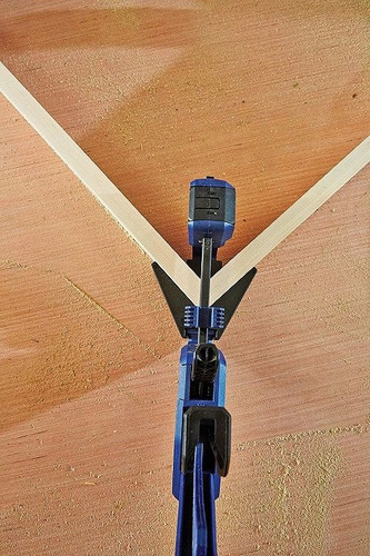 Imagem 8 de 8 de Grampo Sargento Para Marceneiro Acessorio Angular Irwin Grip