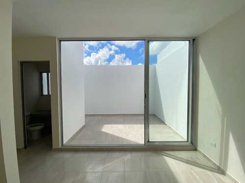 Departamento A Un Costado De La Carretera A Progreso En Privada