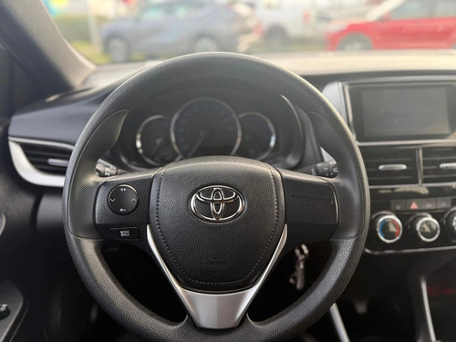 Toyota Yaris 1.5 SPORT GL E 4X2 HB MT 5P