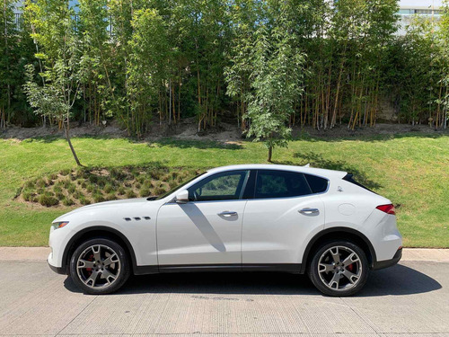 Imagen 4 de 15 de Maserati Levante 3.0 Mt 2017